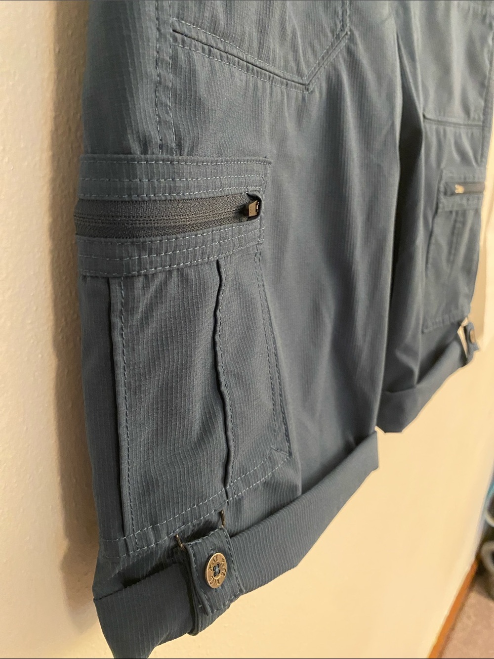 Kuhl Women's Blue Cargo Shorts - Picture 5 of 13